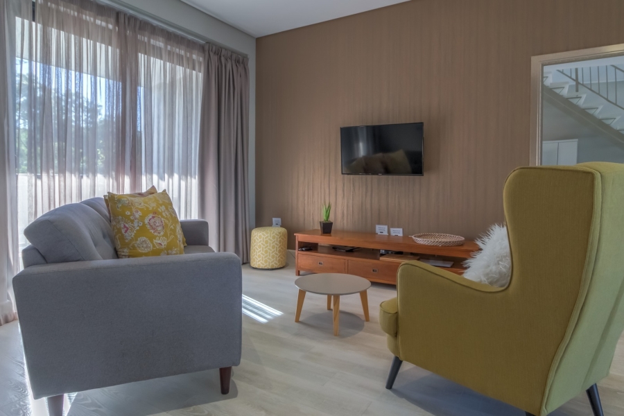 To Let 2 Bedroom Property for Rent in Paardevlei Western Cape